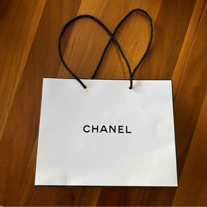 Black and White Classic Chanel Gift Bag 💙